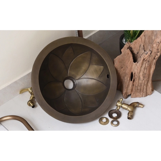 Chậu Lavabo Kanly GCL02 Đặt Bàn Đồng Thau Họa Tiết Cánh Hoa Sen 360x160 mm