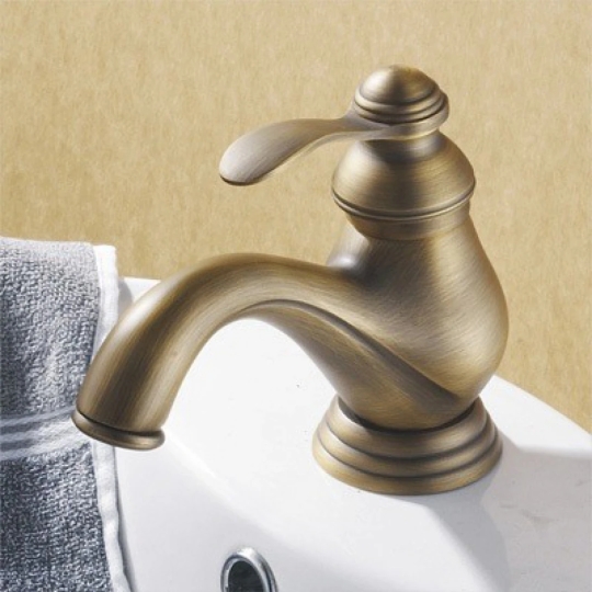 Vòi Lavabo Kanly GCV01 Nóng Lạnh Bằng Đồng Cổ Điển