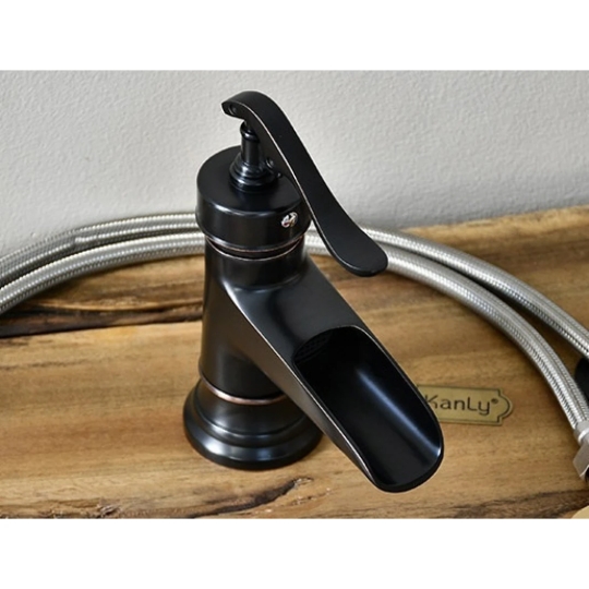 Vòi Lavabo Kanly GCV04B Nóng Lạnh Bằng Đồng Màu Đen