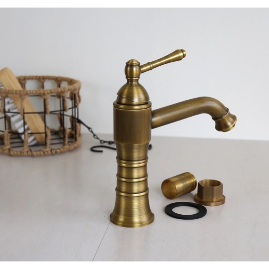 Vòi Lavabo Kanly GCV13 Nóng Lạnh Bằng Đồng Cổ Điển